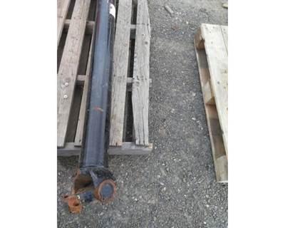Meritor RPL25 Rear Driveshaft for a Meritor 567