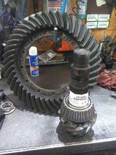 Meritor-Rockwell RD23160 Ring Gear / Pinion