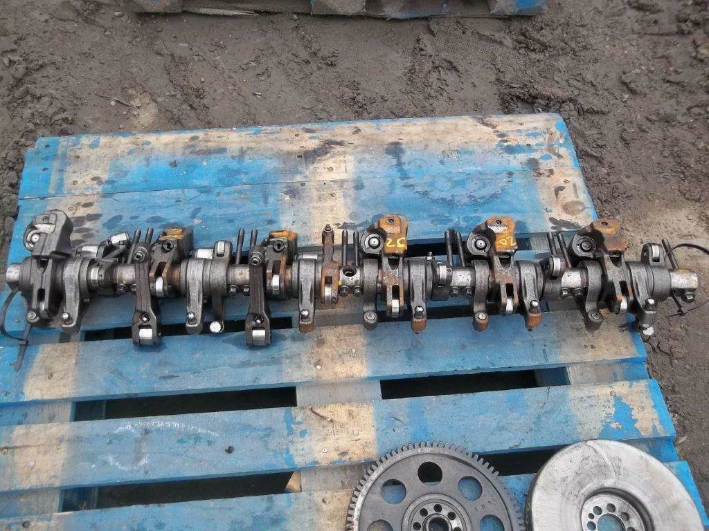 2009 Volvo D13 Rocker Arm for a Volvo VNL For Sale Stockton, CA