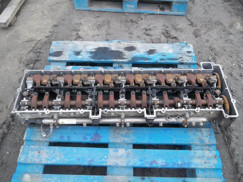 2012 Detroit DD13 Rocker Housing for a Freightliner CASCADIA 132 For