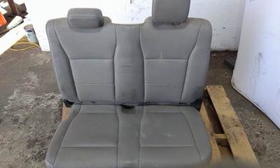Ford F-550 Seat for a Ford F550SD (SUPER DUTY)