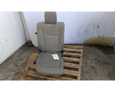 Ford F-550 Seat for a Ford F550SD (SUPER DUTY)