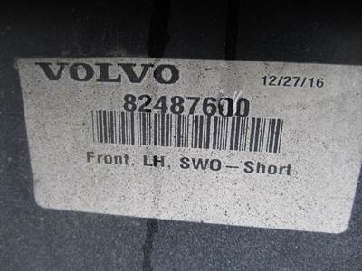 Volvo VNL Left Fairing