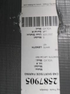 Volvo VNL Left Fairing