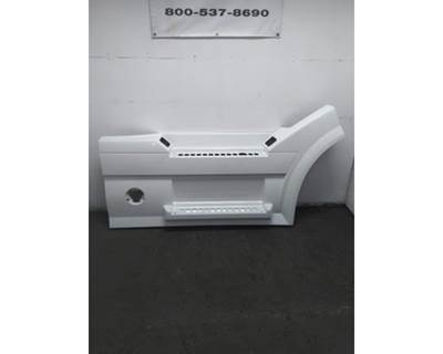 Volvo VNL Right Fairing