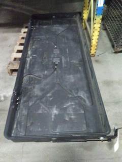 Freightliner Cascadia 125 Sleeper Bunk