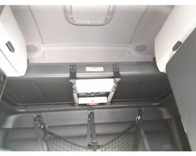 Freightliner Cascadia 126 Sleeper Bunk