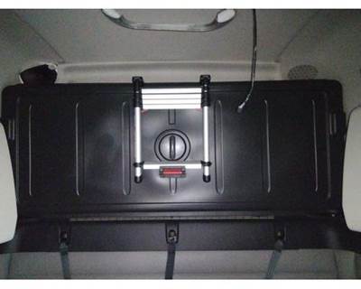 Freightliner Cascadia 126 Sleeper Bunk