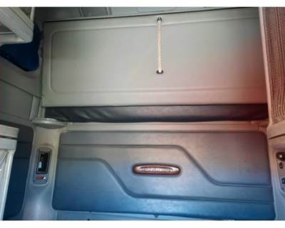 Freightliner Century Class 120 Sleeper Bunk for a Freightliner CENTURY 120