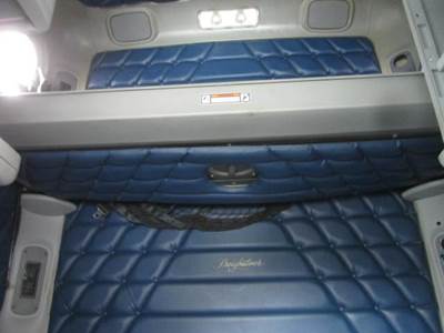Freightliner Columbia 120 Sleeper Bunk