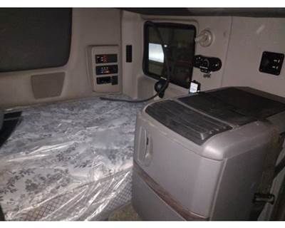 International LT Sleeper Bunk