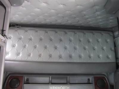 Kenworth T2000 Sleeper Bunk
