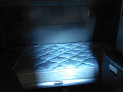 Kenworth T680 Sleeper Bunk