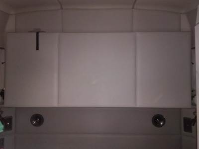 Kenworth T680 Sleeper Bunk