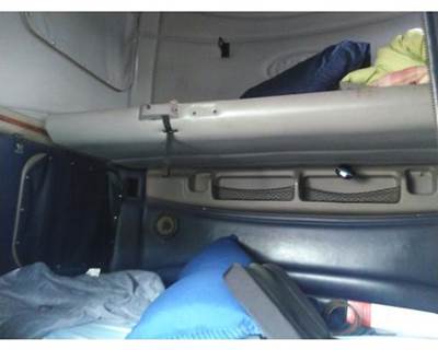 Peterbilt 387 Sleeper Bunk