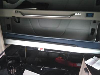 Peterbilt 579 Sleeper Bunk