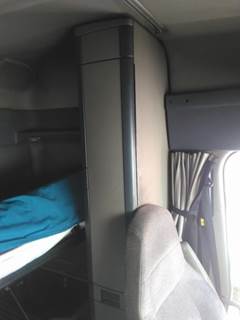 Freightliner Cascadia 125 Sleeper Cabinet