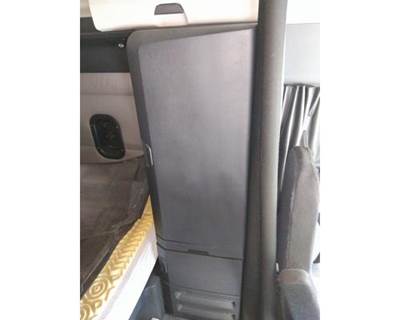 Freightliner Cascadia 126 Sleeper Cabinet