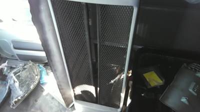 Freightliner Columbia 120 Right Sleeper Cabinet