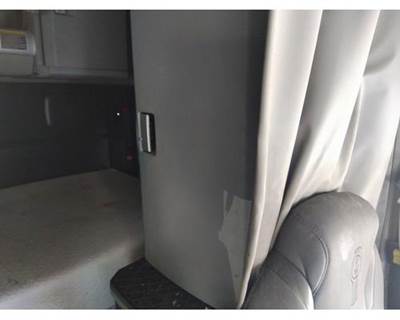 Kenworth T680 Left Sleeper Cabinet