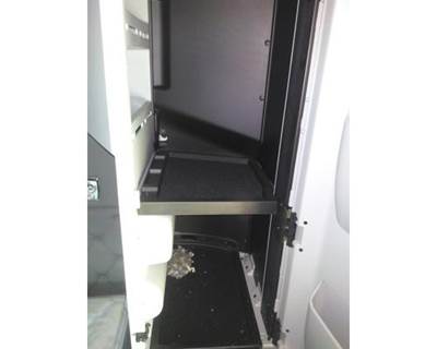 Kenworth T680 Sleeper Cabinet