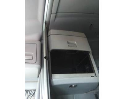 Kenworth T680 Right Sleeper Cabinet