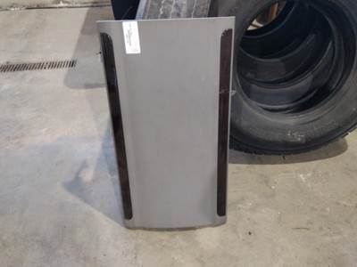 Peterbilt 579 Sleeper Cabinet