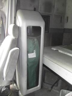 Volvo VNL Right Sleeper Cabinet