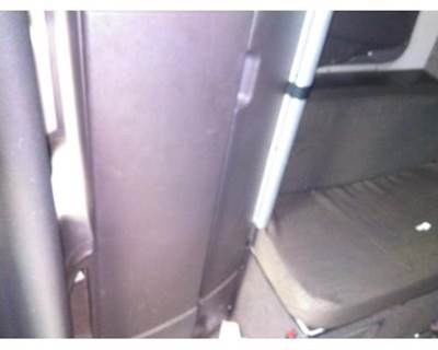 Volvo VNL Right Sleeper Cabinet
