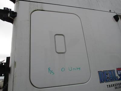 Freightliner Cascadia 113 Right Sleeper Door