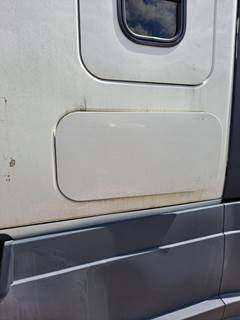 Freightliner Cascadia 125 Left Sleeper Door