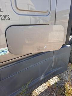 Freightliner Cascadia 125 Left Sleeper Door