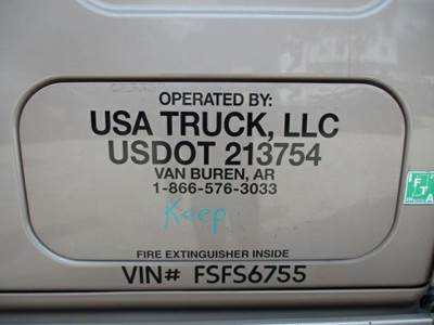 Freightliner Cascadia 125 Left Sleeper Door