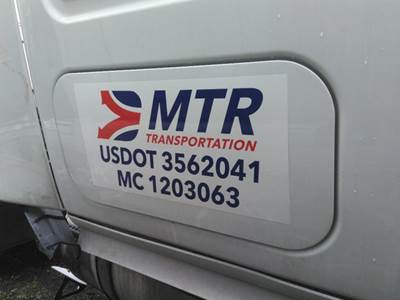 Freightliner Cascadia 125 Right Sleeper Door