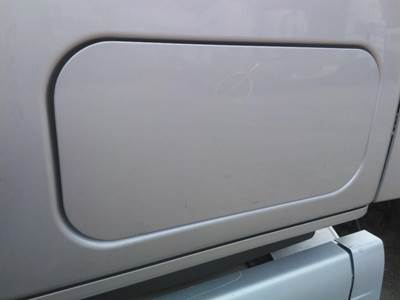 Freightliner Cascadia 125 Left Sleeper Door