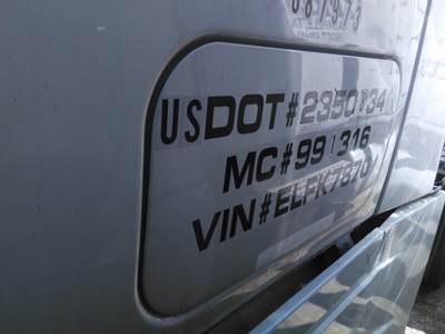 Freightliner Cascadia 125 Left Sleeper Door