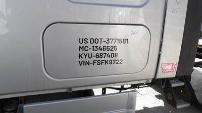 Freightliner Cascadia 125 Left Sleeper Door