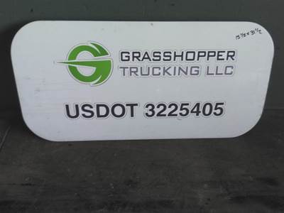 Freightliner Cascadia 125 Left Sleeper Door