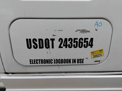 Freightliner Cascadia 125 Right Sleeper Door