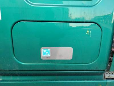 Freightliner Cascadia 125 Left Sleeper Door