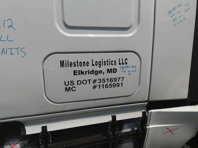 Freightliner Cascadia 125 Left Sleeper Door