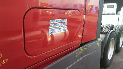 Freightliner Cascadia 125 Left Sleeper Door