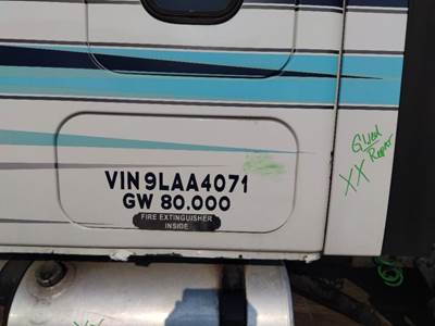 Freightliner Cascadia 125 Right Sleeper Door