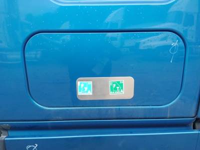 Freightliner Cascadia 125 Left Sleeper Door