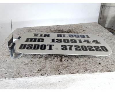 Freightliner Cascadia 125 Left Sleeper Door