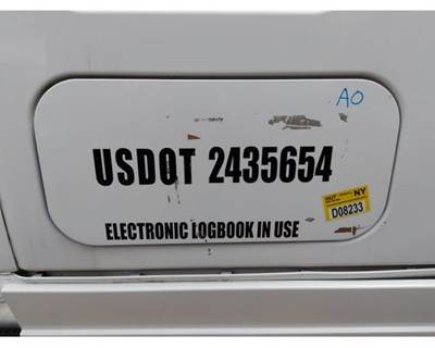 Freightliner Cascadia 125 Right Sleeper Door