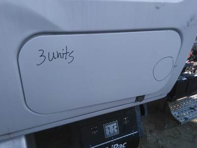 Freightliner Cascadia 126 Left Sleeper Door