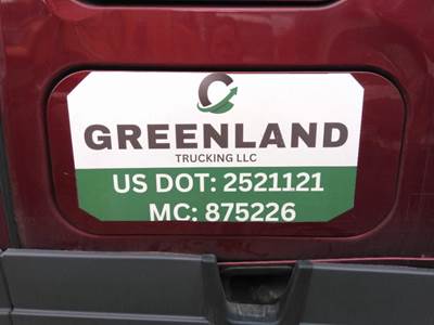 Freightliner Cascadia 126 Right Sleeper Door