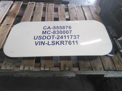 Freightliner Cascadia 126 Right Sleeper Door