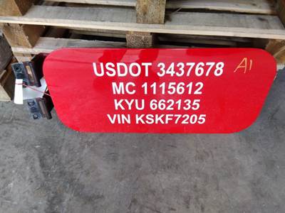 Freightliner Cascadia 126 Left Sleeper Door